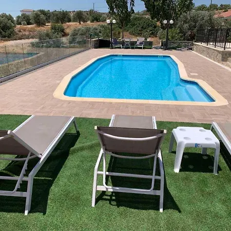 شقة In Captains House With A Pool *