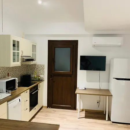 In Captains House With A Pool Apartament *