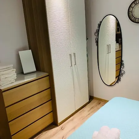 In Captains House With A Pool Apartament