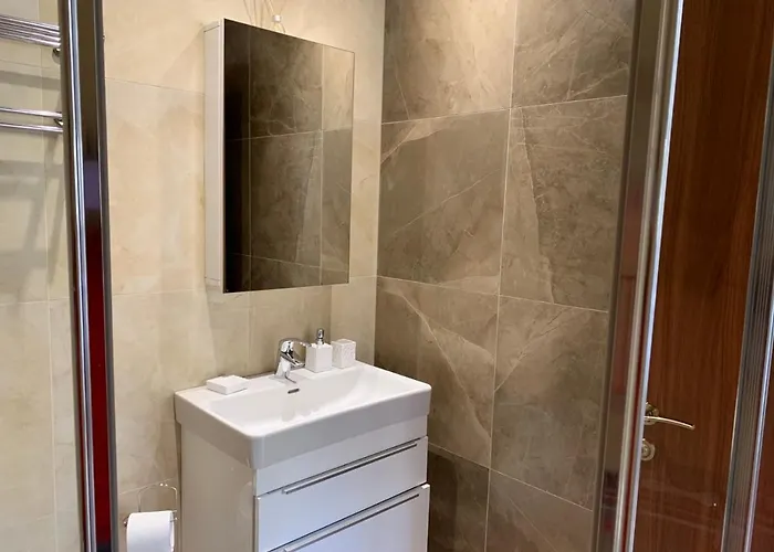 In Captains House With A Pool Apartament Limassol